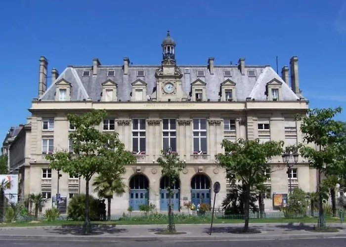 The Perfect Balance Between Leisure Relaxation And Culture 아파트