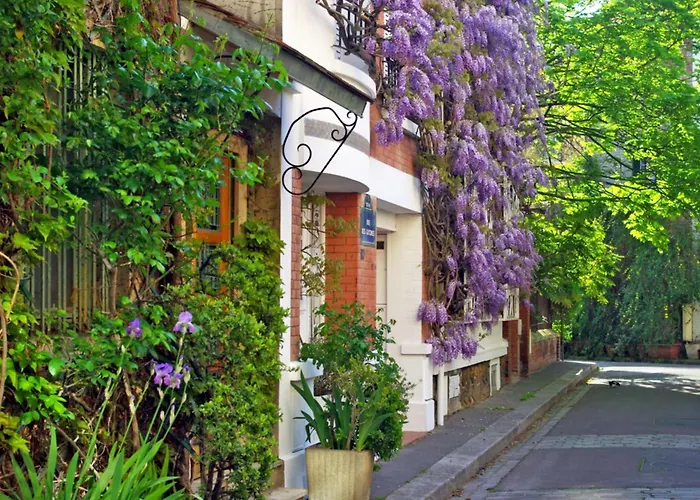 The Perfect Balance Between Leisure Relaxation And Culture 파리