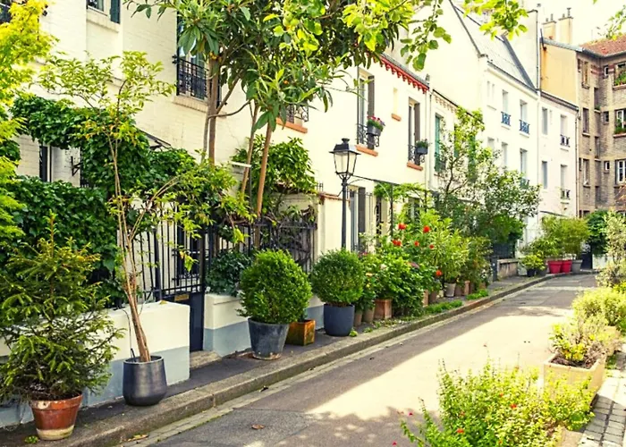 The Perfect Balance Between Leisure Relaxation And Culture 파리