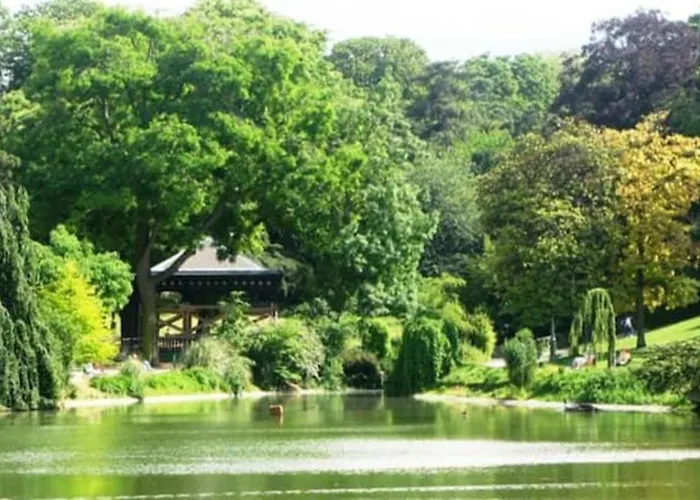 The Perfect Balance Between Leisure Relaxation And Culture 아파트